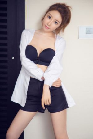 美丽的小蜜桃2在线观看
